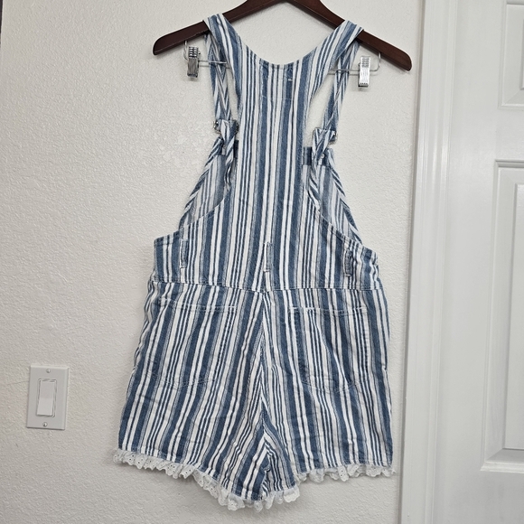 Squeeze Jeans Overall Shorts Denim Blue y2k Eyelace Ruffle Trim Whimsy Cottage L - Picture 2 of 15